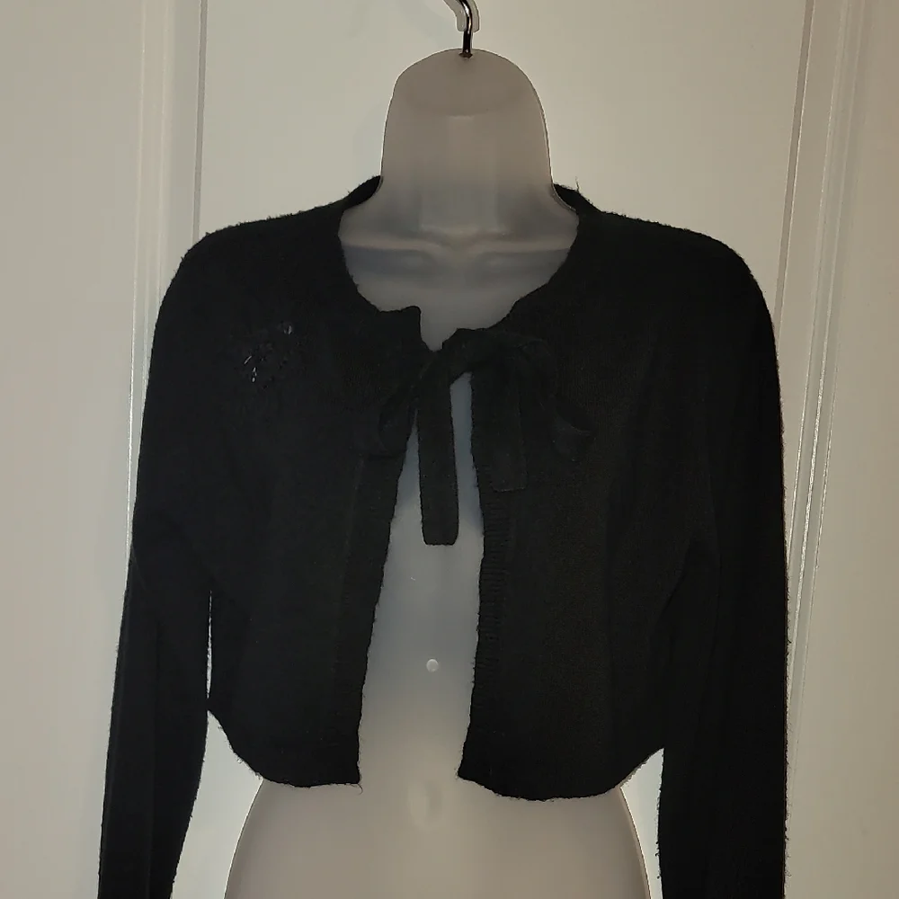 Bogari Black Women's Crop Style Tie Front Cardigan Sz: L - Picture 4 of 5
